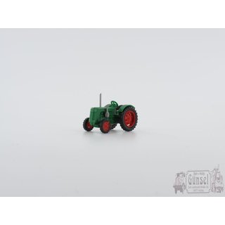 Mehlhose TT6802 Famulus Traktor grn/rot Felgen Massstab:  1:120