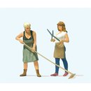 Preiser 44929 Bei der Gartenarbeit Spur G