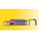KIBRI 36606 Z Gueterhalle m. Ueberladekr Massstab: Z