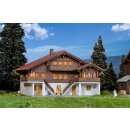 KIBRI 36807 Z Chalet " Les Diablerets" Massstab: Z