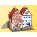 KIBRI 37368 N Fachwerkh.an d. Stadtmauer Massstab: N