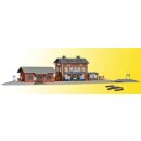 KIBRI 37396 N Bahnhof "Rauenstein" mit Gu...