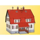 KIBRI 38162 H0 Wohnhaus mit Erker Massstab: H0