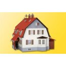 KIBRI 38164 H0 Wohnhaus mit Giebelausbau Massstab: H0
