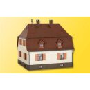 KIBRI 38166 H0 Wohnhaus mit Walmdach Massstab: H0