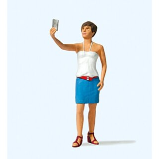 Preiser 45524 Junge Frau beim Selfie  Spur G