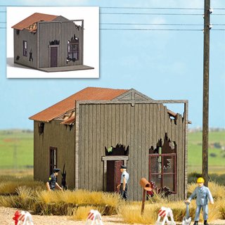 Busch 9718 Verfallenes Haus, Echtholz  Spur H0