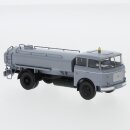 Brekina 71871 LIAZ 706 Sprengwagen, grau, Maßstab:...