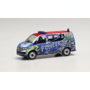 Herpa 096348 VW T6 Bus, Polizei Sachsen-Anhalt Infomobil...