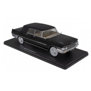IXO 124062 (Blister) ZIL 111D Cabrio, Staatslimousine   Maßstab: 1:24