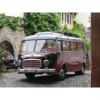 Schuco 450284300 Setra S6, Guido Kelders,  braun/rot Maßstab 1:43