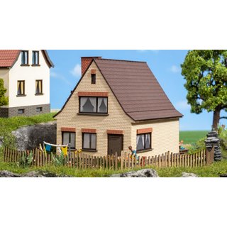 Noch 63604 Kleines Siedlungshaus, Laser Cut  Spur N