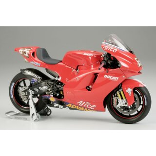 Tamiya 300014101 1:12 Ducati Desmosedici #65 M