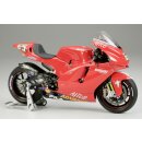 Tamiya 300014101 1:12 Ducati Desmosedici #65 M