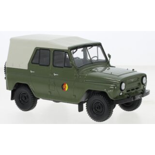 WhiteBox WB124143  UAZ 469 Geländewagen, NVA  Maßstab: 1:24