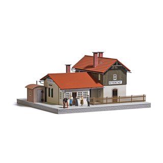 Busch 1951 Bahnhof Rothenstadt mit Wellblechschuppen und Figuren  Spur H0