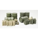 Tamiya 300032510 1:48 WWII Diorama-Set Fässer&
