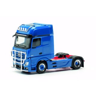 Herpa 311533-005 MB Actros Giga Zugmaschine 2a/Lampenbügel, enzianblau  Maßstab 1:87