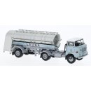 Brekina 71209 IFA W 50 Tank-Sattelzug, 1965, Leuna...