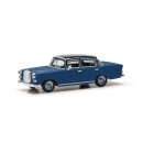Herpa 430739-004 Mercedes Benz 200 Heckflosse,...