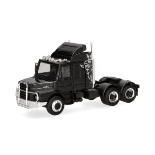 Herpa 319416 Scania Hauber 142 Zugmaschine 3achs (6x4), schwarz Maßstab 1:87