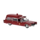 Brekina 19775 Cadillac Meteor Ambulance 1966, rot...