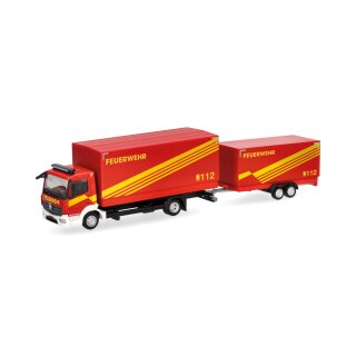 Herpa 321266 Mercedes-Benz Atego 13 Planen-LKW mit Planen-Anhänger, Feuerwehr GW Logistik  Maßstab 1:87