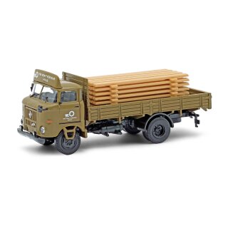 Busch 95318 IFA W50 L SP Kraftverkehr Halle, ohne Plane mit Ladegut, Bj. 1967 Maßstab 1:87