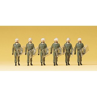 PREISER 10392 BGS. Einsatzanzug. Schutzhelm. Vorgehend Massstab: H0