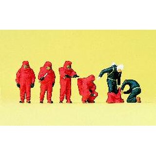 PREISER 10510 Feuerwehrmaenner. Vollschutzanzug Massstab: H0