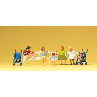 PREISER 10522 Sitzende Frauen, Kinderwagen, Baenke Massstab: H0
