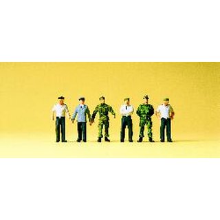 PREISER 16836 Soldaten im Kasernenbereich. Bundeswehr Massstab: H0