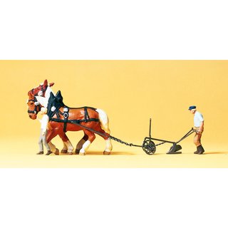PREISER 30431 Bauer mit Pflug, zwei Pferde Massstab: H0
