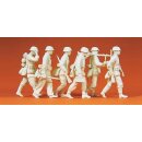 PREISER 64013 Vorgehende Grenadiere mit MG. Massstab: 1:35