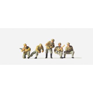 PREISER 72518 Geschüuetzbedienung zu 7,5 cm PAK 40 Massstab: 1:72