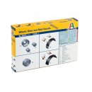 ITALERI 510003870 1:24 Reifenset mit Schutzblech