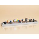 Auhagen 11339 Bahnsteigausstattung mit Figuren  Spur H0