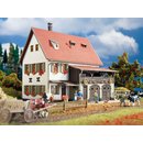 Vollmer 43721 H0 Bauernhaus mit Scheune, Re
